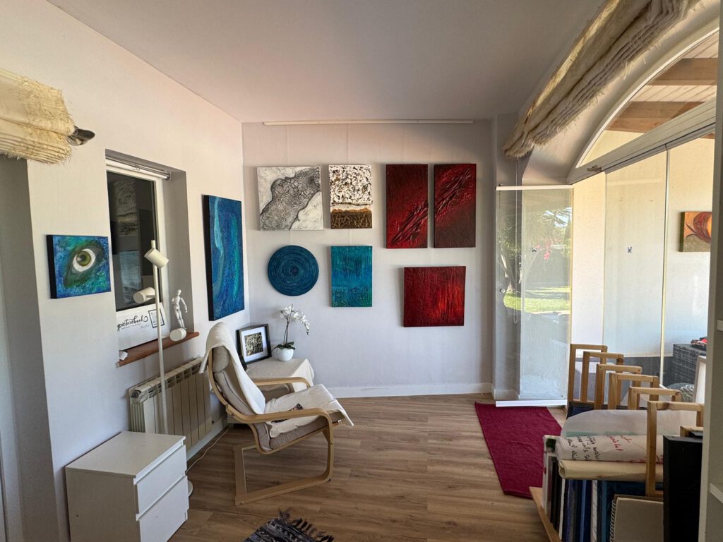 Atelier Angela May